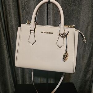 Michael Kors Elegant Satchel